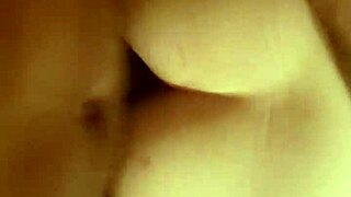 休闲场合玩异族黑白炮