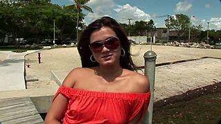 Amateur sex with wet pussy.