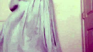 I'm feeling colors like the sun in a slower dance