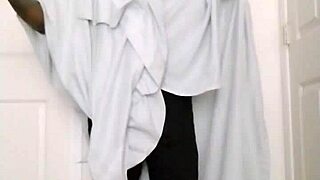 I'm feeling colors like the sun in a slower dance