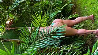 I share my fetish videos of bent over assfucking and cumshots on cassiflix