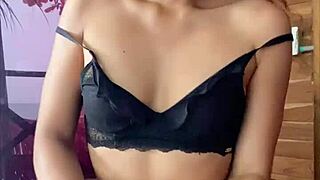 Slutty teen 18+ wants pussy filled