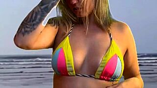 I Tease The Beach Waiter With My Wet Pussy And Big Tits