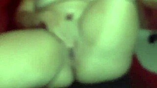 I made a video call in the swing and accidentally peed during the group activity