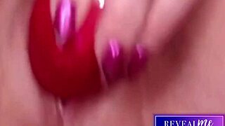 revealme horny milf shows wet hairy pussy in intense vibrator cum show 😏