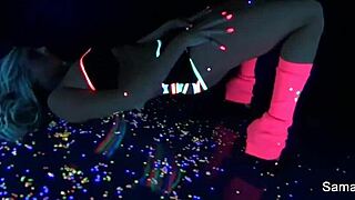 Samantha Saint Solo Masturbates Her Pussy