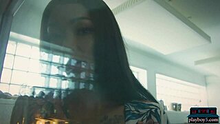 Harley Dean shows off her big booty in studio