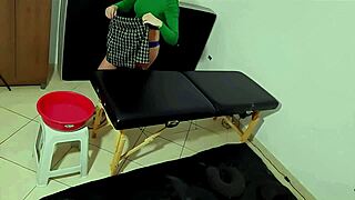 Foot Bath And Massage: He Sucked Her Feet And Came On Her Toes