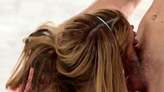 假奶18+少女吸鸡巴后爆菊猛干