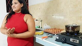 Pretty Ebony With Big Ass In Kitchen Encounter