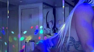 Mc fez festinha particular no motel e fudeu muito a loira safada no pelo com gozada na boca