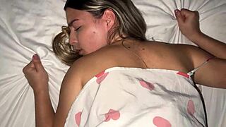 my tinder date fucks my hairy pussy better than my ex, cum tastes delicious