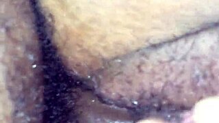SQUIRTING AND CREAMING ON THE DICK MOV