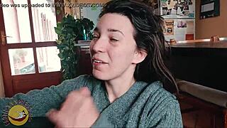 This couple's early morning blowjob and cumshot is so real