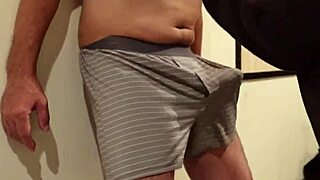 【閲覧注意】僕のチンポと金玉を女性のサンドバックにされひたすらボコられるm男！【何故、勃起してしまうのか？】