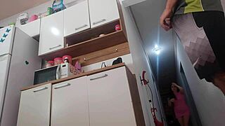 sexo arriscado com amigo do meu marido envolve foda intensa