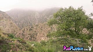 Lilly Bell is posing in sexy lingerie, so hot! 😍