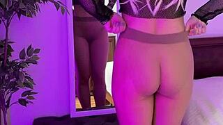 Hot Milf Tears Her Tights in Fetish Scene