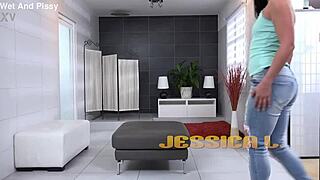 jessica lincoln feels so wet and pissy with vibrator and toys