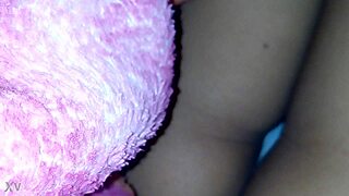 Filmando o rabo da minha cunhada