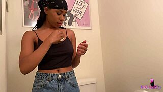 Sultry Jenna Foxx Steams Up Bathroom