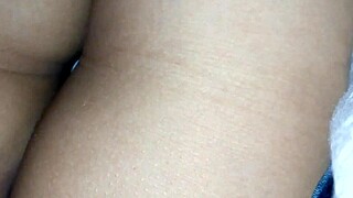 Filmando o rabo da minha cunhada