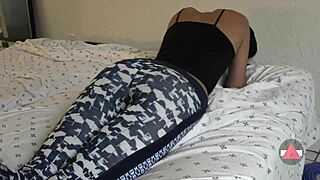 fucking her hot tights in yoga leggings