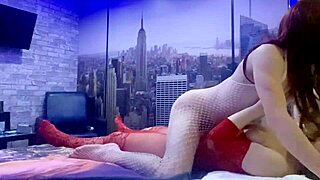 trans slut gives herself to lesbian in hotel