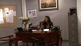 Fucking Hot Milf Secretary Isis Love