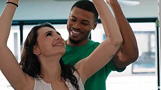 Liz Jordan Gives POV Blowjob to Rocket Powers