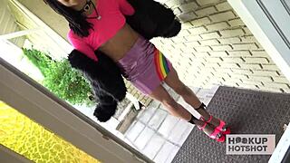 Does Kira squirt as Bryan pounds?