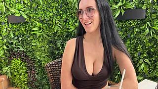 First date ends with sex! Eva misses train, beds him.