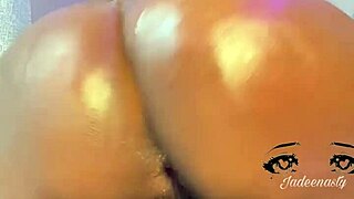 i'm a maskd teen fingring my tite cremy asshole, it's so tight!