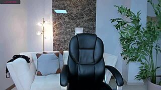 woman masturbating on live, squirting orgasm