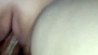 Neighbor's Wife Deliberately Sends Colmek