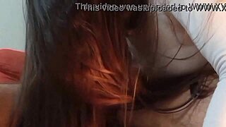 follando rico y montando polla, babe showing off her ass and tits in homemade fun