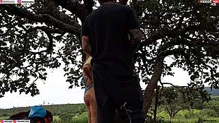 Did you see me fuck the blonde and brunette on the tree in the street?