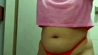 i feel so naughty showing my big pussy to strangers online