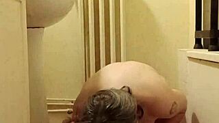 2024 10 28 esclave f autoseance bougie et uro