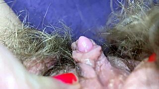 i'm fascinated by this big clit in hairy pussy extreme closeup