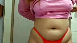 i feel so naughty showing my big pussy to strangers online