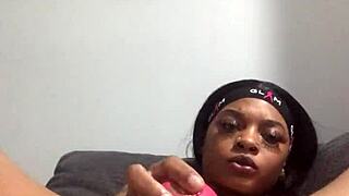 Kashofficials upclose hairy pussy play