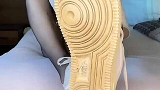 what's up with these blacknails feet in nylon tights?