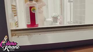 i watch my neighbur in the shower