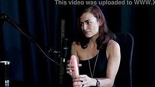 safada demonstra o seu boquete e chupa os peitos da bia hot - kamilla werneck sheer red