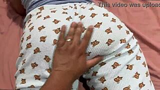 Hermanastra with big ass gets filled with cum in her vagina