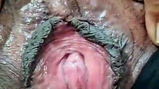 Brenda Floripa showing off with ripped clothes? Watch her masturbate solo!