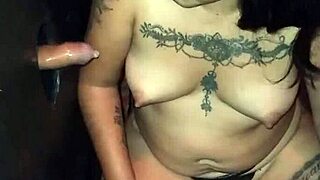 Latina puta sucking verga at glory hole casually