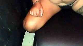 Latina puta sucking verga at glory hole casually