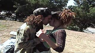 Horny Grunge Couple Screws in Park